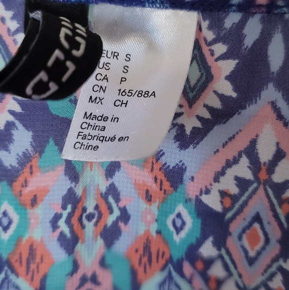 DIVIDED Patterned Short Kimono or Swim Cover Up, Size S - Picture 4 of 5